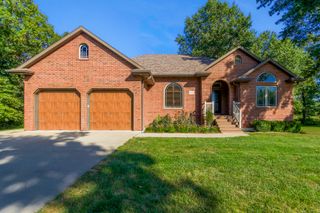 3810 GRAF DR, Mexico, MO 65265