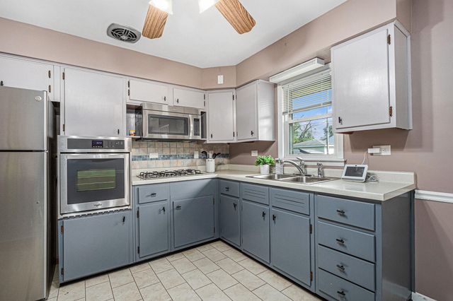 3144 Grand Boulevard, Highland, IN 46322