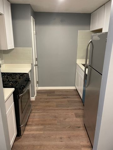 22 Kingswood 6F, Abington, MA 02351