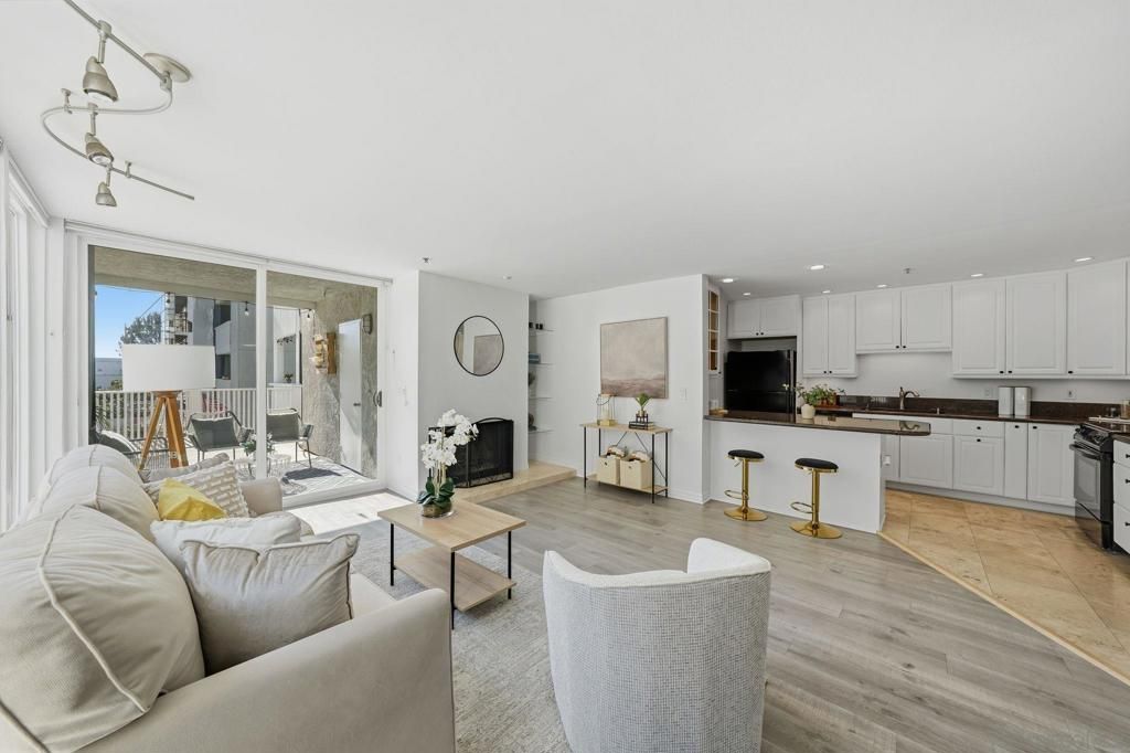 Image 14 of property listing at 4016 Gresham D1, San Diego, CA 92109