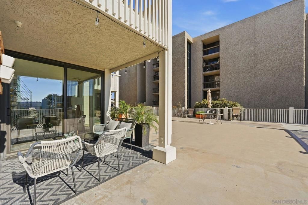 Image 37 of property listing at 4016 Gresham D1, San Diego, CA 92109