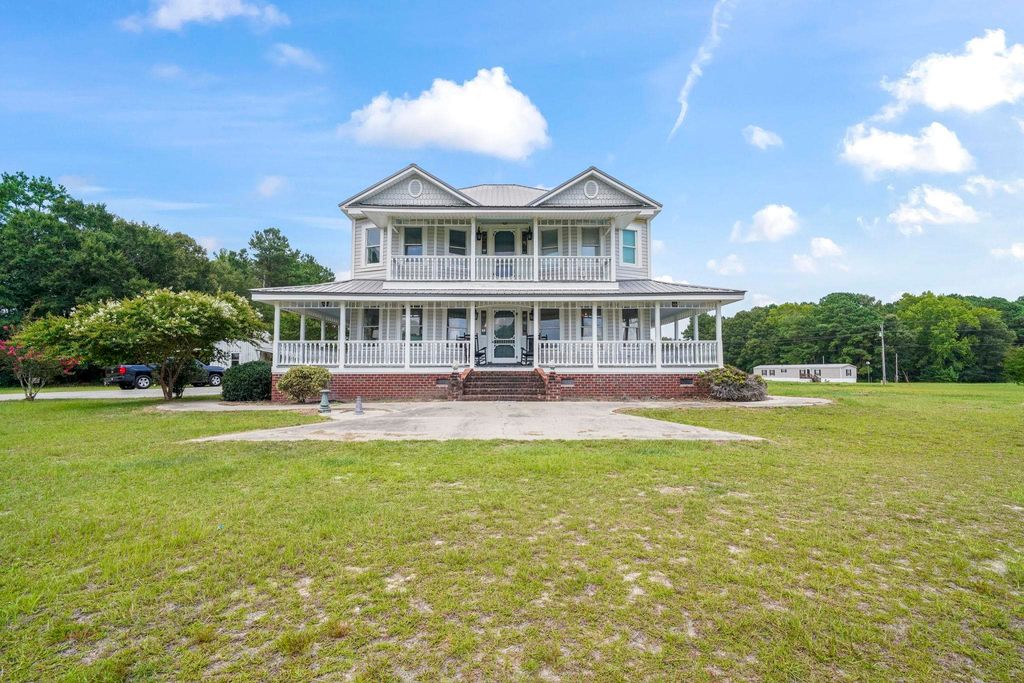 3512 Sumpter Rd., Loris, SC 29569