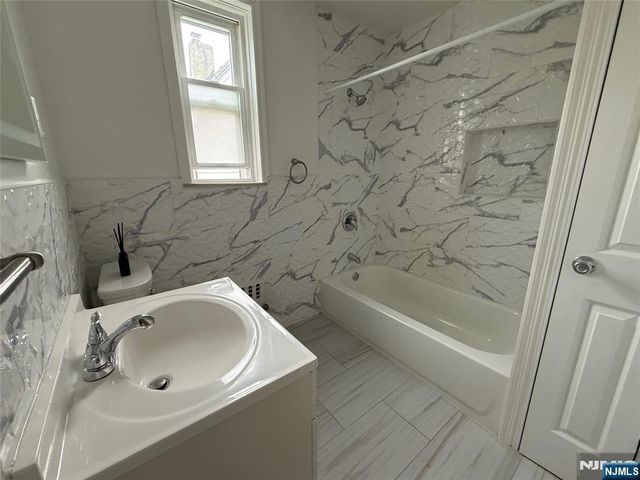 3 Pleasant Place 2, Kearny, NJ 07032