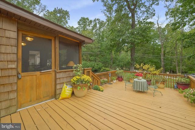 366 HUCKLEBERRY LN, Harpers Ferry, WV 25425