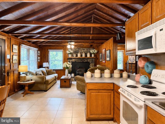 366 HUCKLEBERRY LN, Harpers Ferry, WV 25425