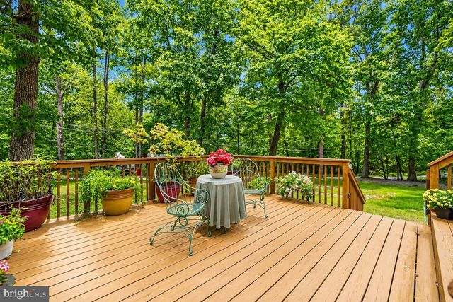 366 HUCKLEBERRY LN, Harpers Ferry, WV 25425