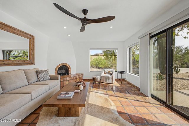 10801 E HAPPY VALLEY Road 72, Scottsdale, AZ 85255