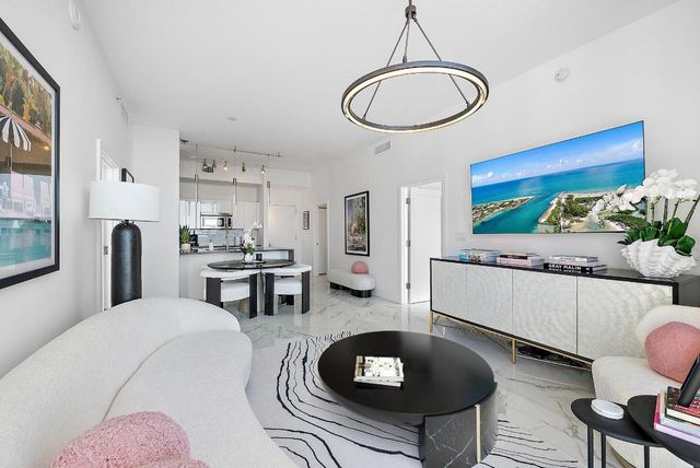 550 Okeechobee Boulevard Uph-03, West Palm Beach, FL 33401