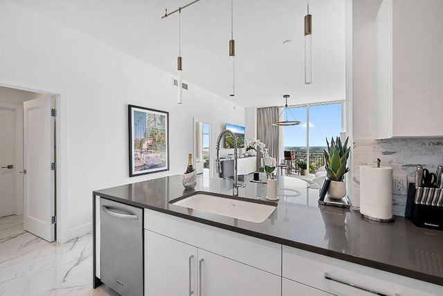 550 Okeechobee Boulevard Uph-03, West Palm Beach, FL 33401