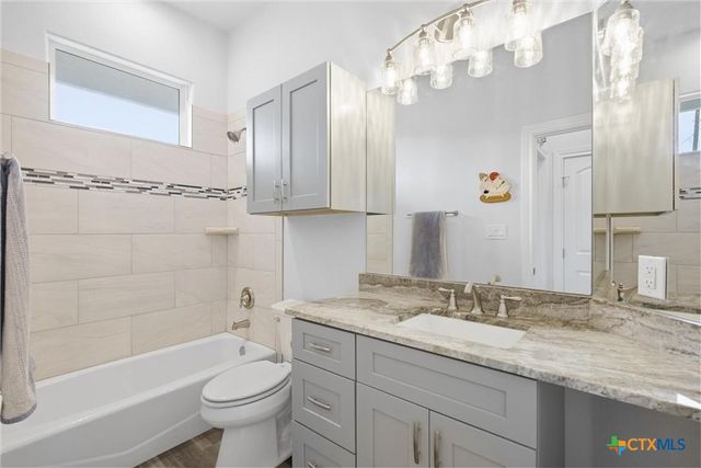 189 Waikakaaua Drive, Bastrop, TX 78602
