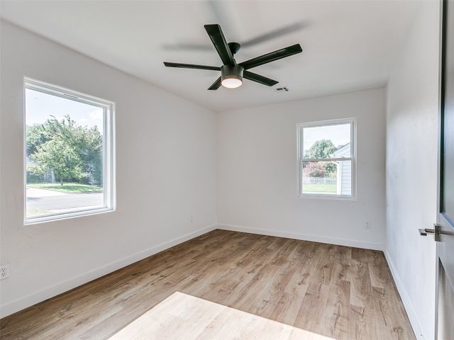 1613 Sandra Drive, Midwest City, OK 73110