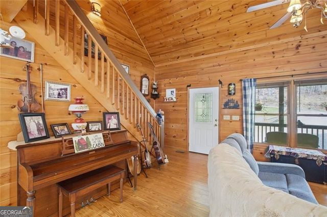 20 Edgewater Lane, Ellijay, GA 30540