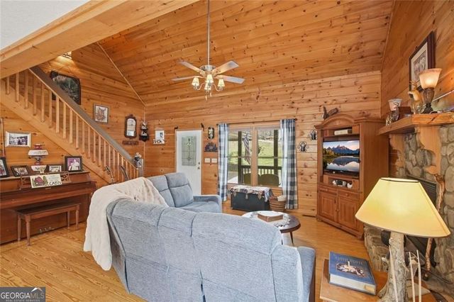 20 Edgewater Lane, Ellijay, GA 30540