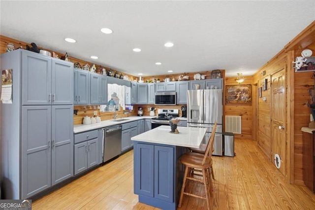 20 Edgewater Lane, Ellijay, GA 30540