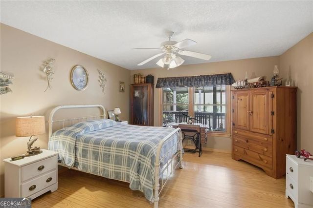 20 Edgewater Lane, Ellijay, GA 30540