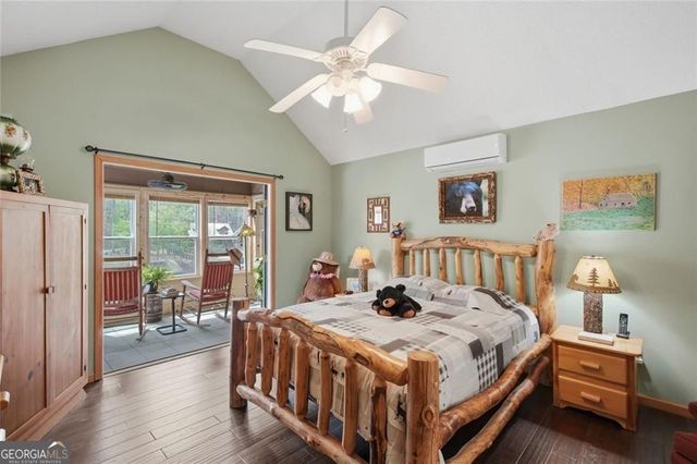 20 Edgewater Lane, Ellijay, GA 30540