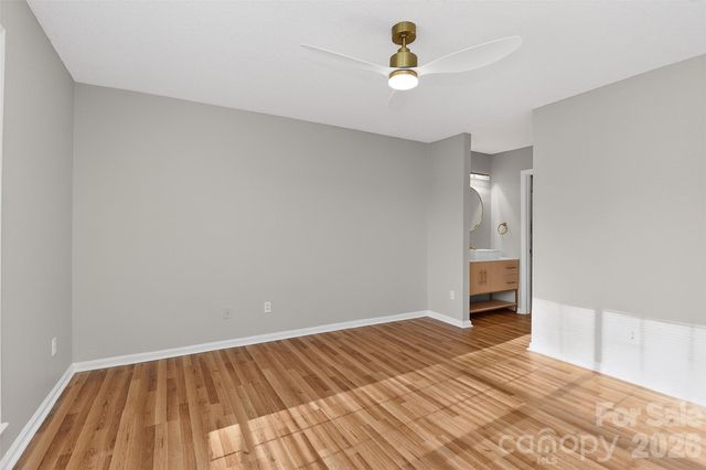 5862 Harris Grove Lane, Charlotte, NC 28212