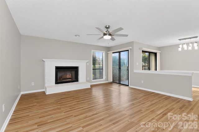 5862 Harris Grove Lane, Charlotte, NC 28212