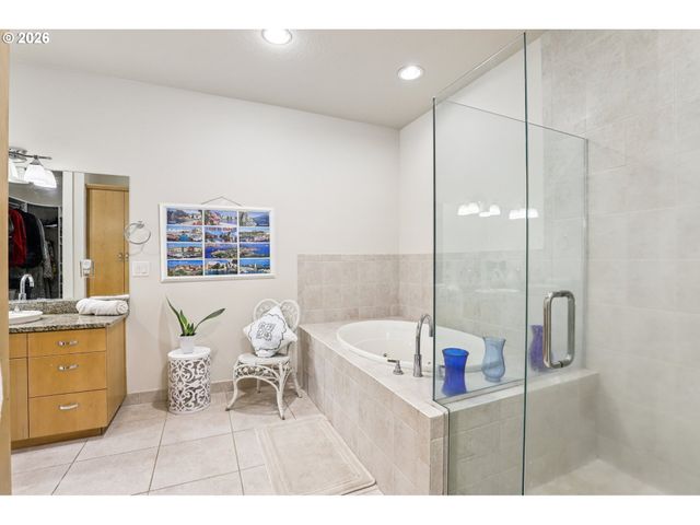 7812 Nw QUINAULT St, Camas, WA 98607