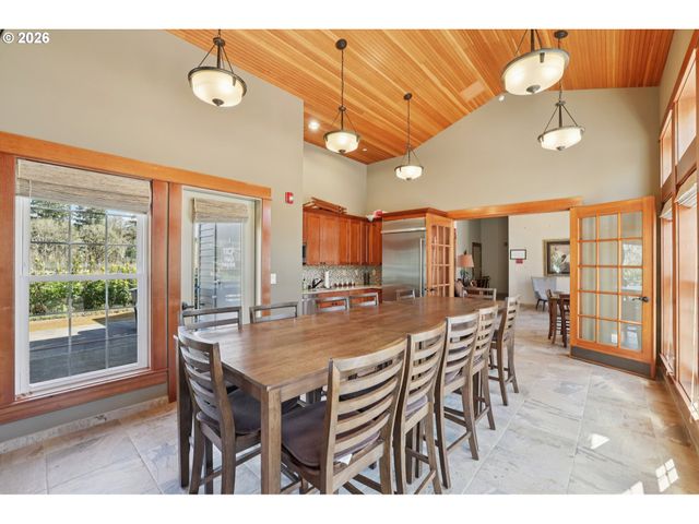 7812 Nw QUINAULT St, Camas, WA 98607