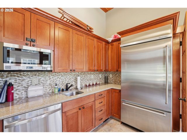 7812 Nw QUINAULT St, Camas, WA 98607