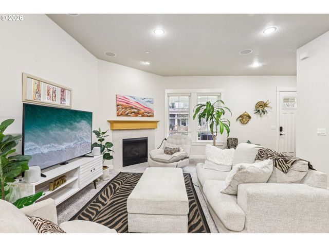 7812 Nw QUINAULT St, Camas, WA 98607