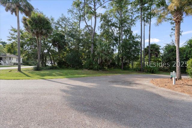 49 Royal Pointe Dr, Hilton Head Island, SC 29926