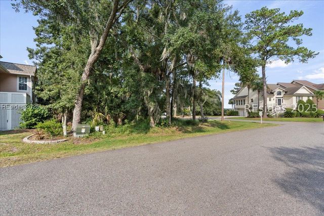 49 Royal Pointe Dr, Hilton Head Island, SC 29926