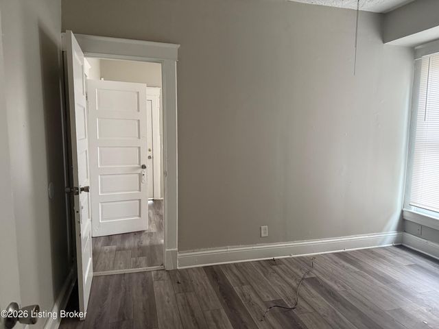 736 Dearborn Ave, Louisville, KY 40211