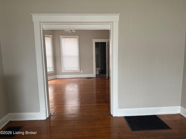 736 Dearborn Ave, Louisville, KY 40211