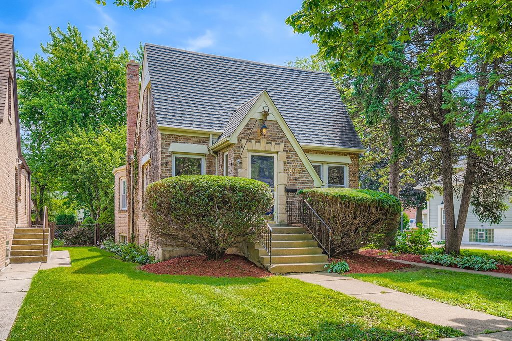 4017 Park Avenue, Brookfield, IL 60513