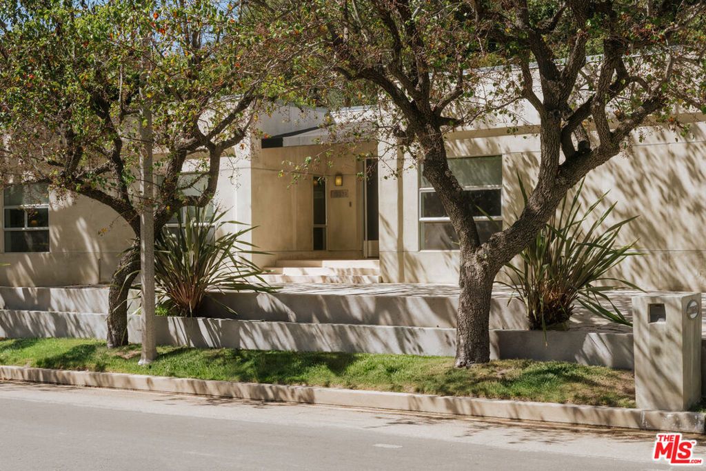 15539 Hamner Drive, Los Angeles, CA 90077 — photo 3