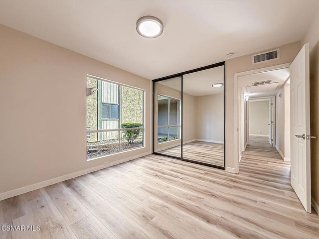 291 Sequoia Court 17, Thousand Oaks, CA 91360