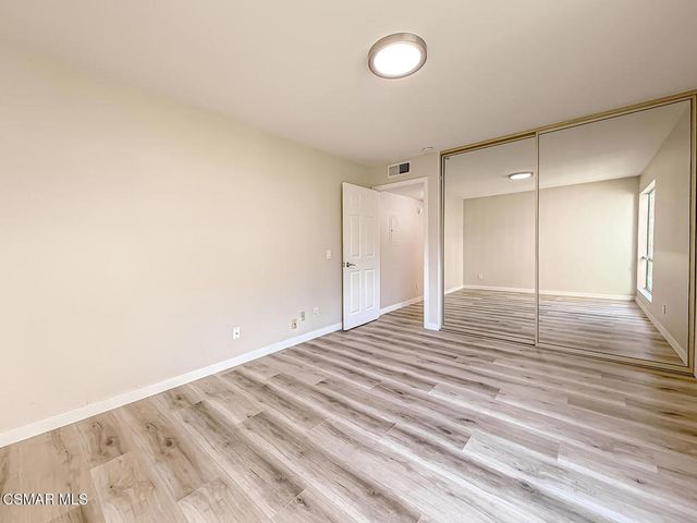 291 Sequoia Court 17, Thousand Oaks, CA 91360