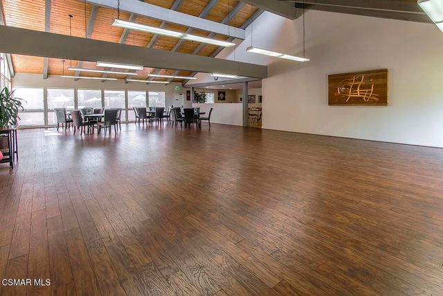 291 Sequoia Court 17, Thousand Oaks, CA 91360