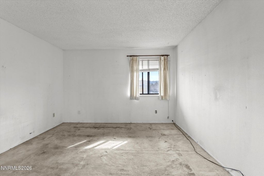 Image 21 of property listing at 861 Nutmeg Place 1, Reno, NV 89502