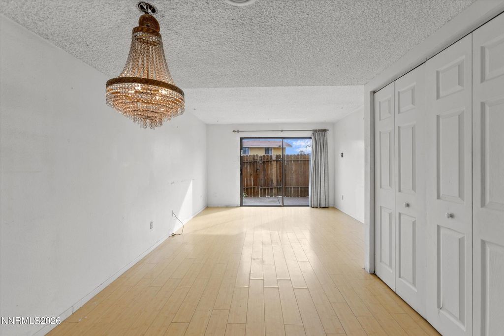 Image 7 of property listing at 861 Nutmeg Place 1, Reno, NV 89502