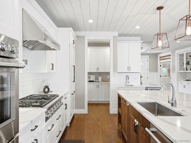 2351 N Glencoe Street, Denver, CO 80207