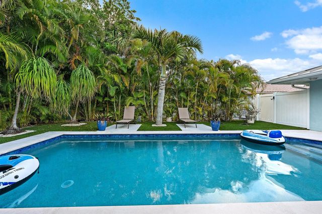 1120 Singer Drive, Riviera Beach, FL 33404