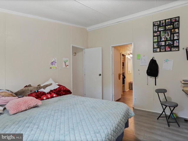 1685 LIBERTY DR, Chambersburg, PA 17202