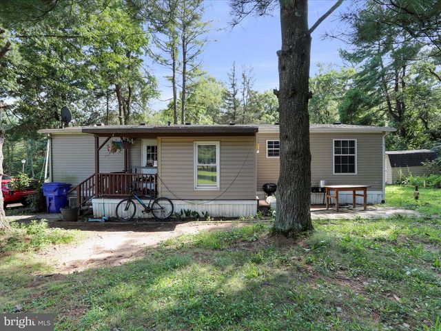 1685 LIBERTY DR, Chambersburg, PA 17202