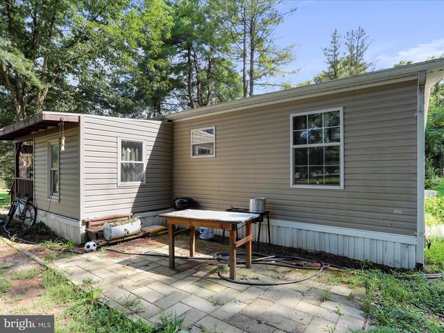 1685 LIBERTY DR, Chambersburg, PA 17202