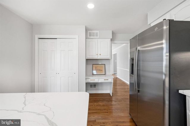 988 SHARPLESS RD, Hockessin, DE 19707