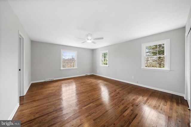 988 SHARPLESS RD, Hockessin, DE 19707