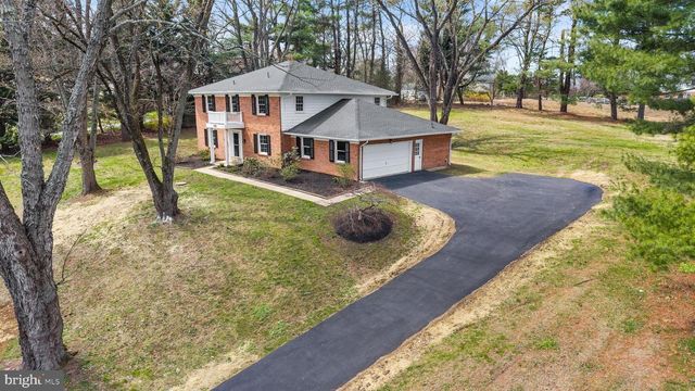 988 SHARPLESS RD, Hockessin, DE 19707