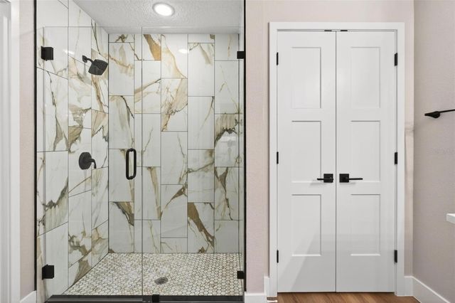 225 HILLSIDE AVENUE, Umatilla, FL 32784