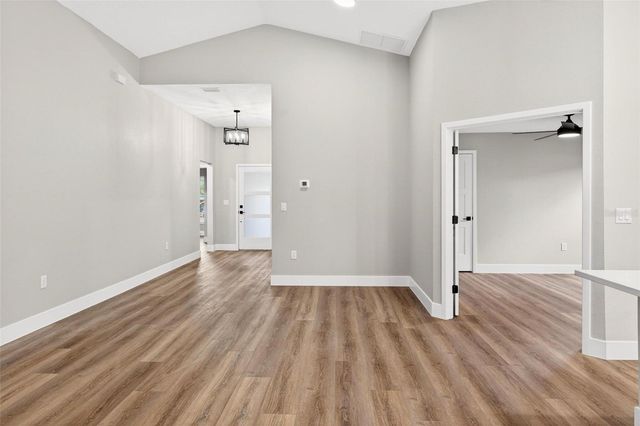 225 HILLSIDE AVENUE, Umatilla, FL 32784