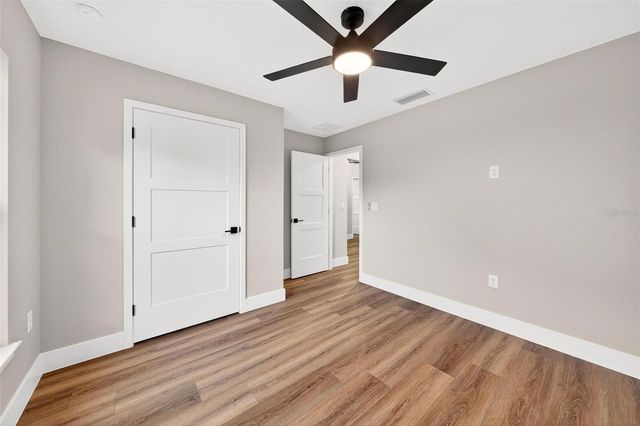 225 HILLSIDE AVENUE, Umatilla, FL 32784