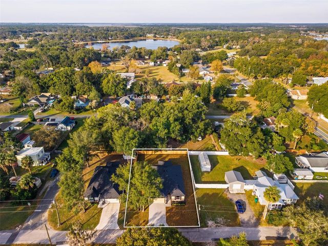 225 HILLSIDE AVENUE, Umatilla, FL 32784