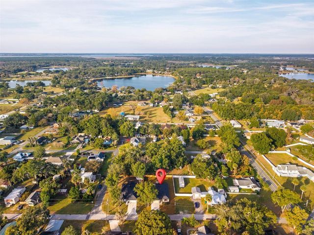 225 HILLSIDE AVENUE, Umatilla, FL 32784